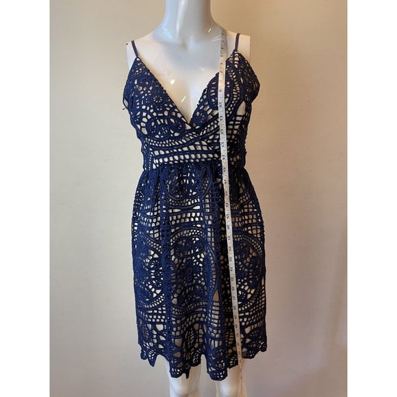 Akira Women Label Lace Up Mini Dress Navy V Neck Backless Adjustable Straps Sz S - Picture 5 of 10